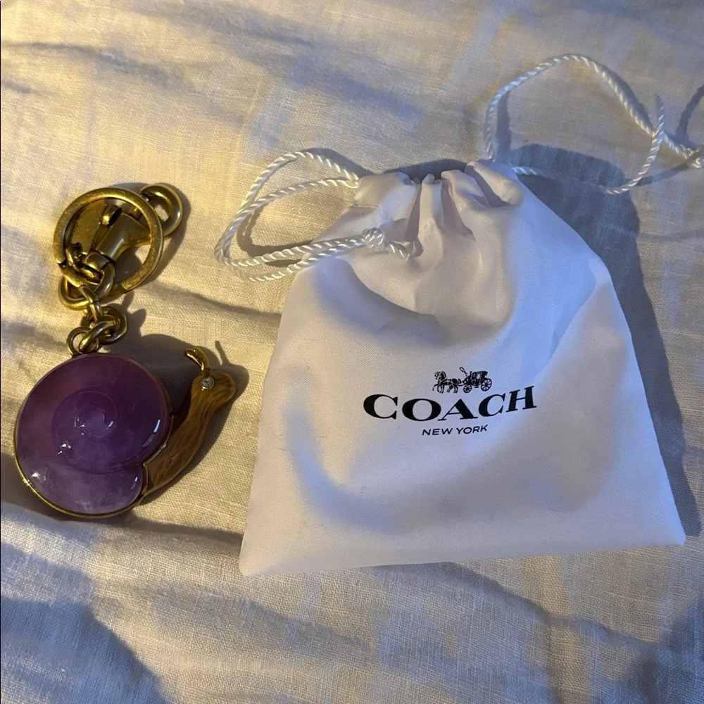 BRAND NEW COACH Purple & Brass Snail Keychain Charm with original pouch - Picture 4 of 4